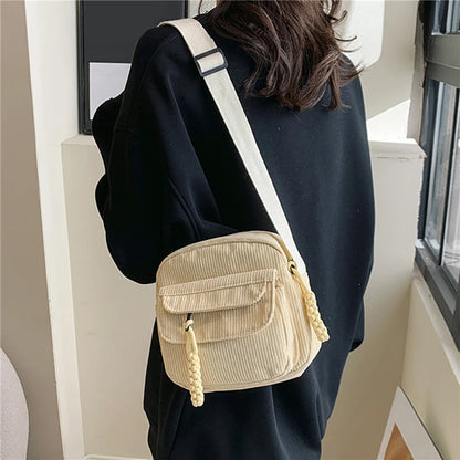 Bolso de hombro pequeño de pana para mujer