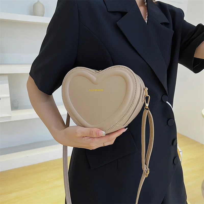 Bolso cruzado en forma de corazón